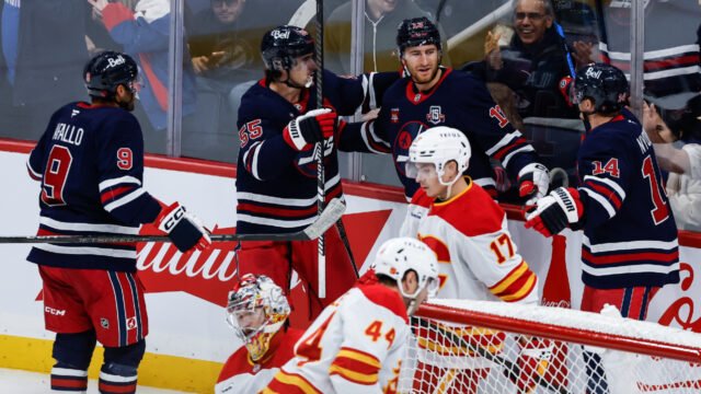 jets-flames.jpg